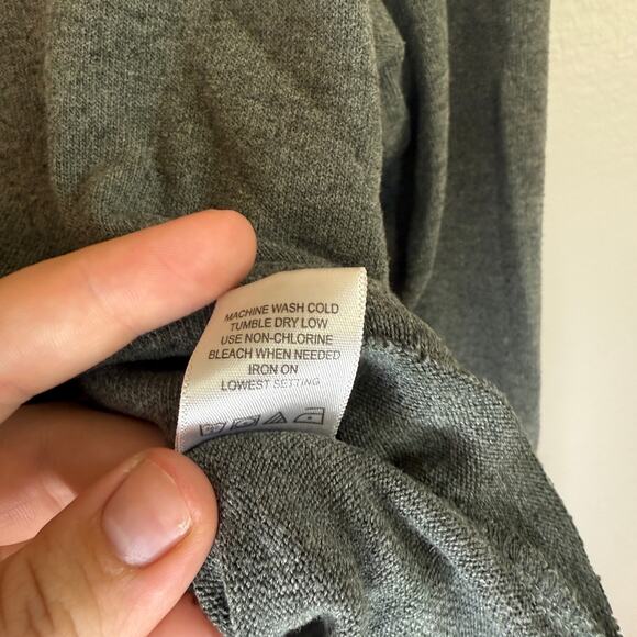 Brandy Melville Women's Cropped Pullover Crew Neck Sweatshirt One Size Green - Picture 8 of 8